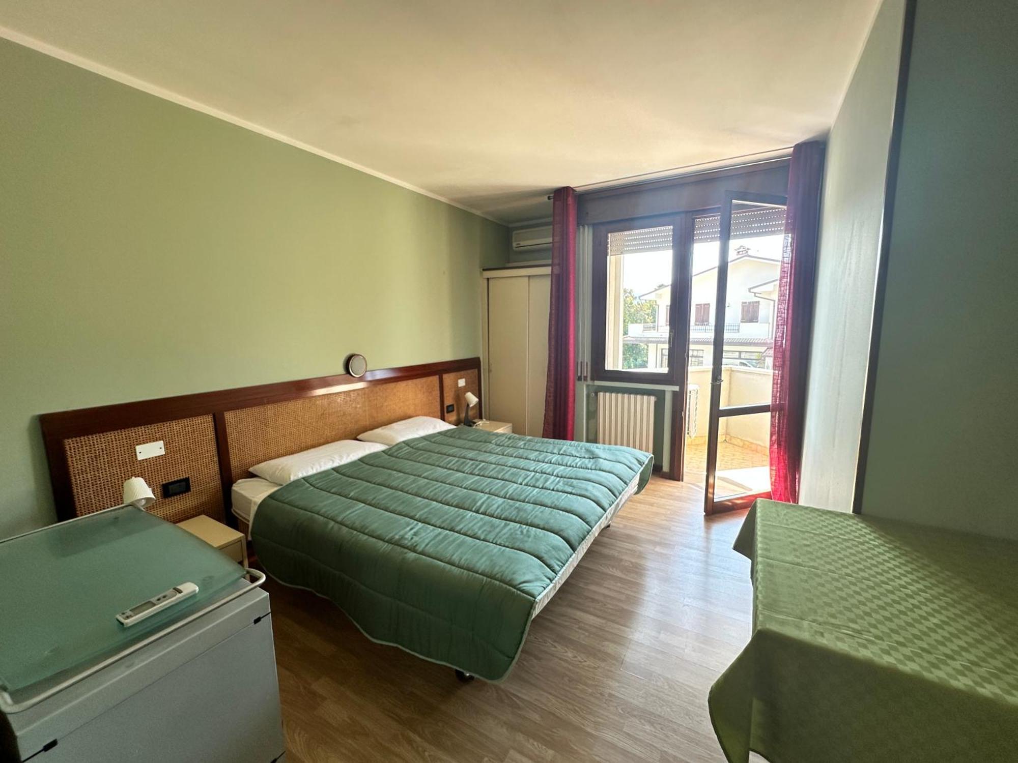 Hotel Battaglia Battaglia Terme Bagian luar foto