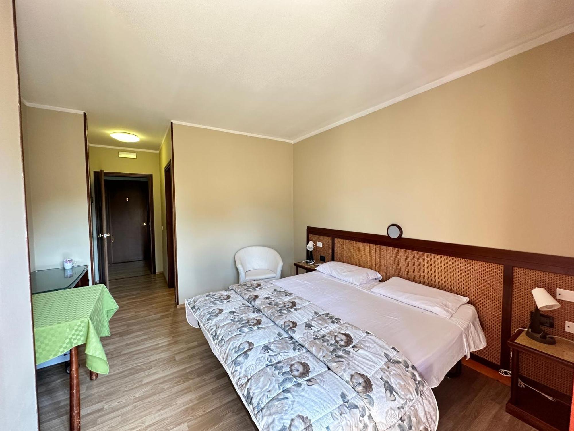 Hotel Battaglia Battaglia Terme Bagian luar foto