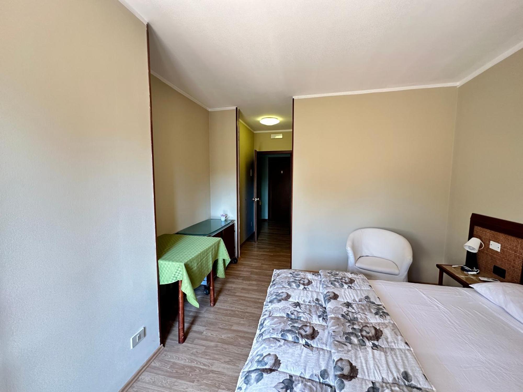 Hotel Battaglia Battaglia Terme Bagian luar foto